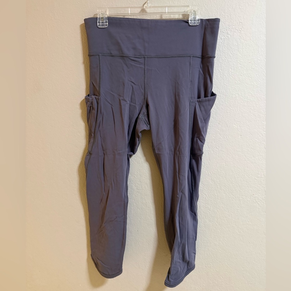Athleta Gray High Rise Leggings Women’s Large Side Pockets Cropped